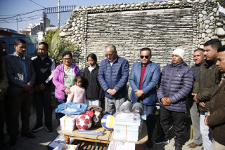 पीडामा रहेकाहरुलाई सहयोग गर्ने संस्कृति बढाएर लैजानुपर्छः प्रचण्ड