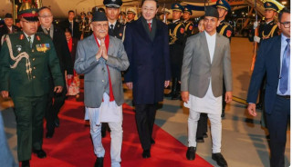 प्रधानमन्त्री ओली बेइजिङमा, उपमन्त्री सुनले गरे स्वागत