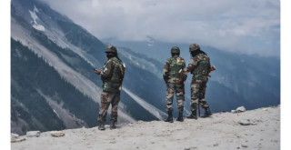 जम्मू–कश्मीरमा फेरि गोलाबारी, मुख्यमन्त्रीले गरे यस्तो अपिल