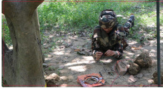 नेपाली सेनाद्वारा शङ्‍कास्पद वस्तु निष्क्रिय