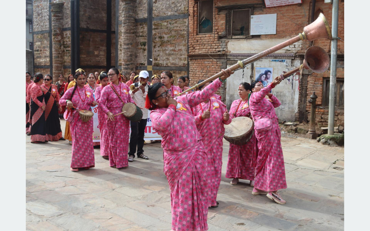 विवाहमा बाजा बजाएर वार्षिक तीन लाख आम्दानी गर्दै पाल्पाका महिला
