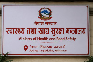 होटल तथा रेष्टुरेन्टलाई कडा निर्देशन: गुणस्तरहीन खाना बेचे कारबाही हुने